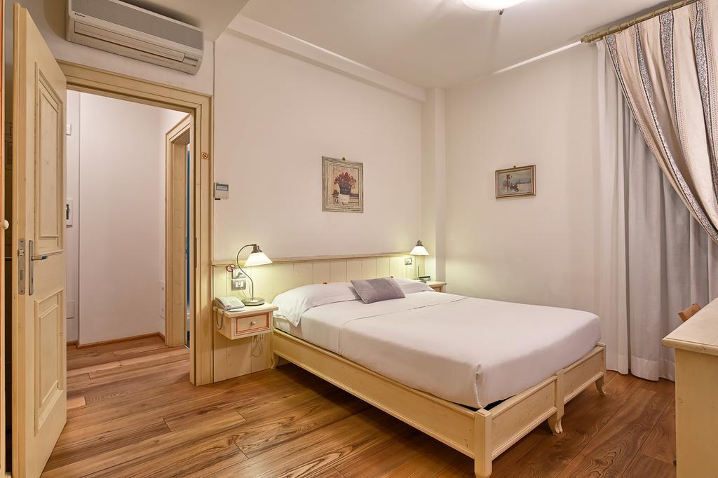 Bed and Breakfast Palazzo Trevi Charming House Bolonia Zewnętrze zdjęcie