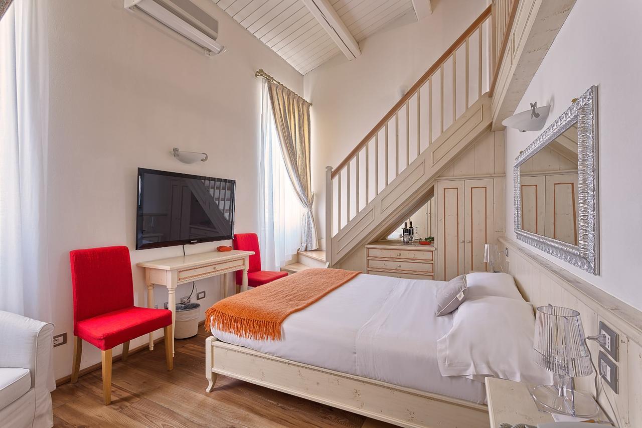 Bed and Breakfast Palazzo Trevi Charming House Bolonia Zewnętrze zdjęcie