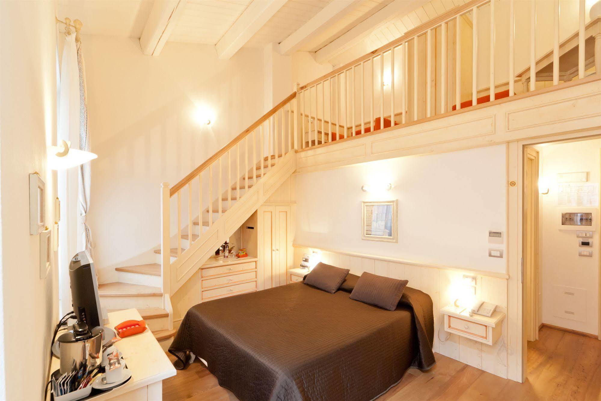Bed and Breakfast Palazzo Trevi Charming House Bolonia Zewnętrze zdjęcie